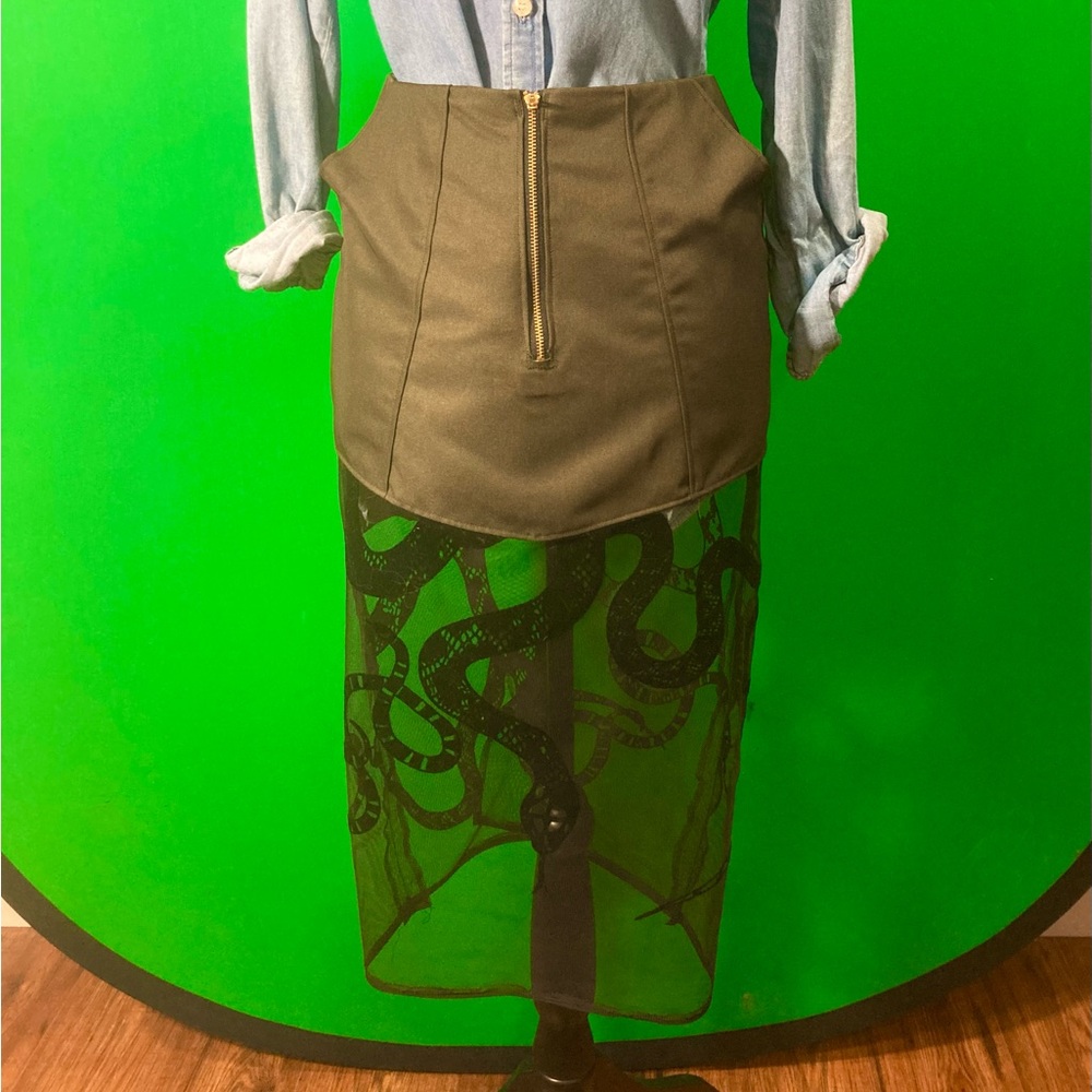 Pencil skirt